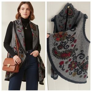 M Made in Italy Wool Vest Gray Red Felted Floral Paisley Large